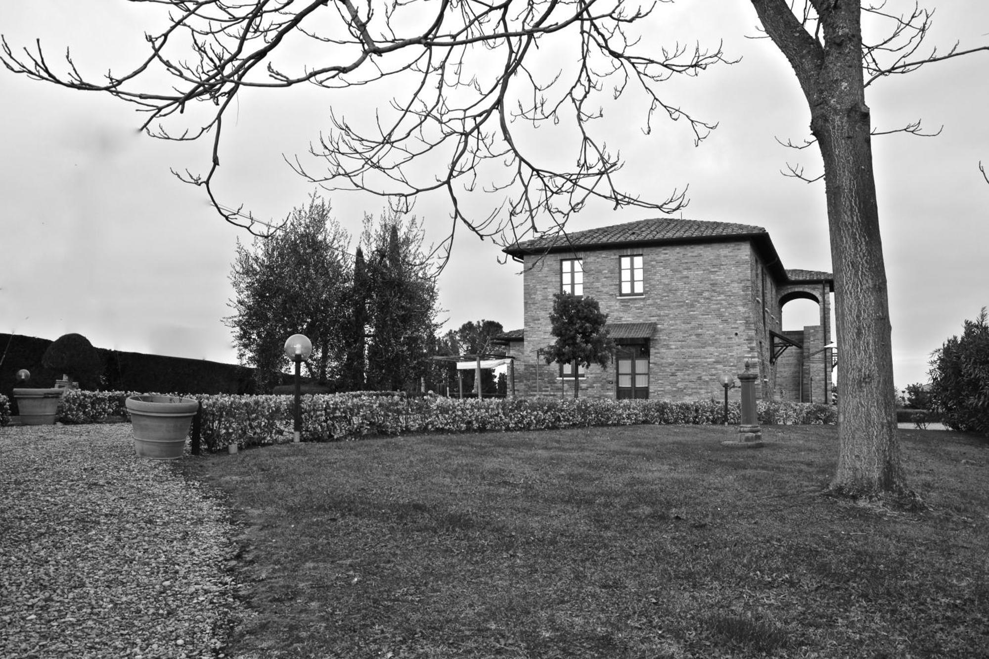 Agriturismo Sanguineto Acquaviva  Exterior photo