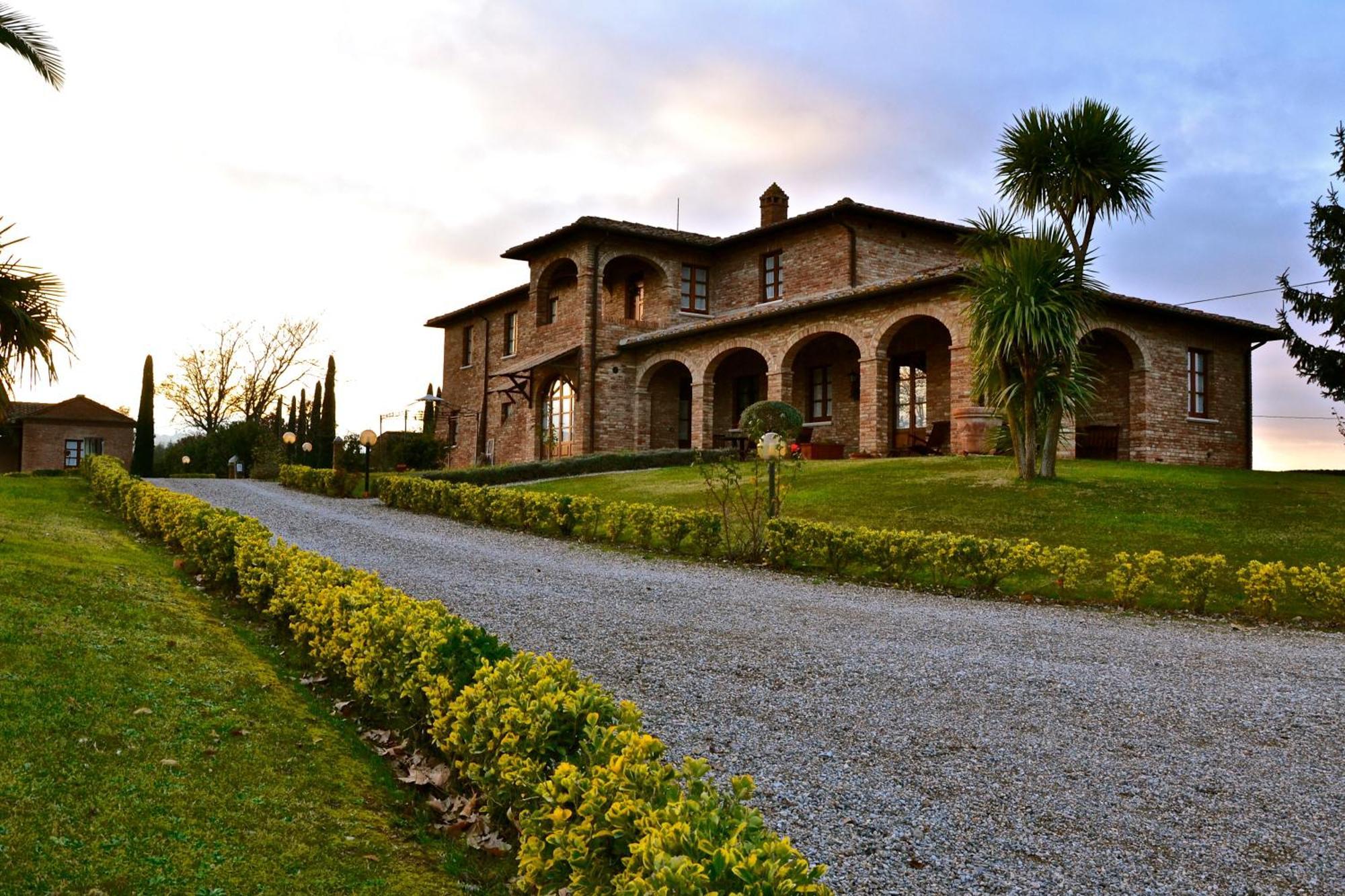 Agriturismo Sanguineto Acquaviva  Exterior photo